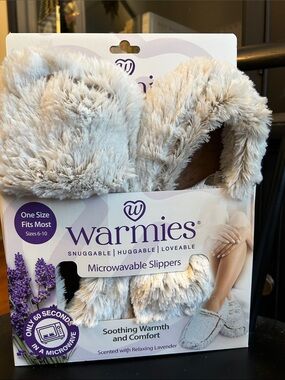 Warmies Microwavable Slippers - Cream Faux Fur - One Size NWT